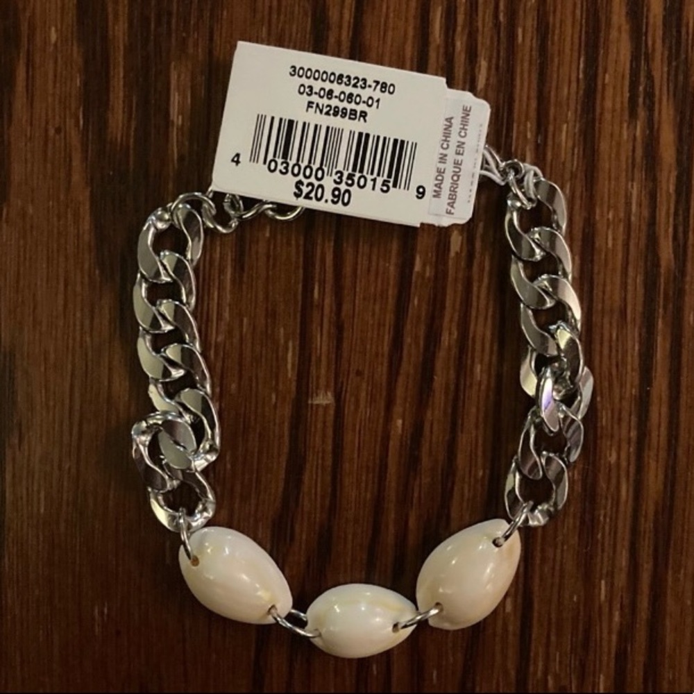 Ricki’s Shell & Chain Link Bracelet - Picture 3 of 3